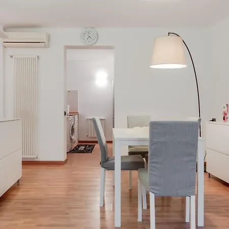 Guesthost - La Casetta Del Golfo - Apartment La Spezia