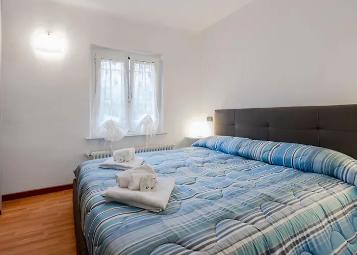 Apartment Guesthost - La Casetta Del Golfo - La Spezia